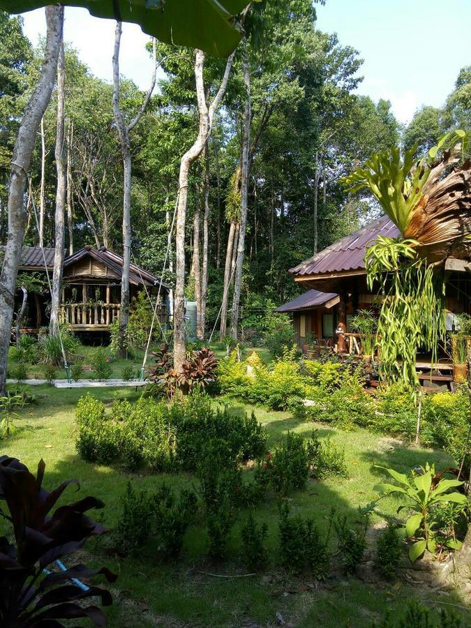 Hotel Koh Kood Little Hut Ko Kut Esterno foto