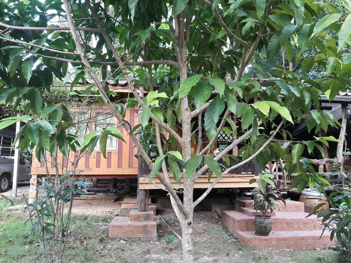 Hotel Koh Kood Little Hut Ko Kut Esterno foto