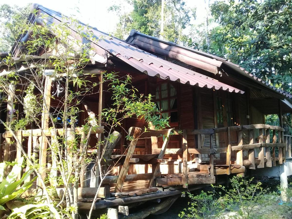 Hotel Koh Kood Little Hut Ko Kut Esterno foto