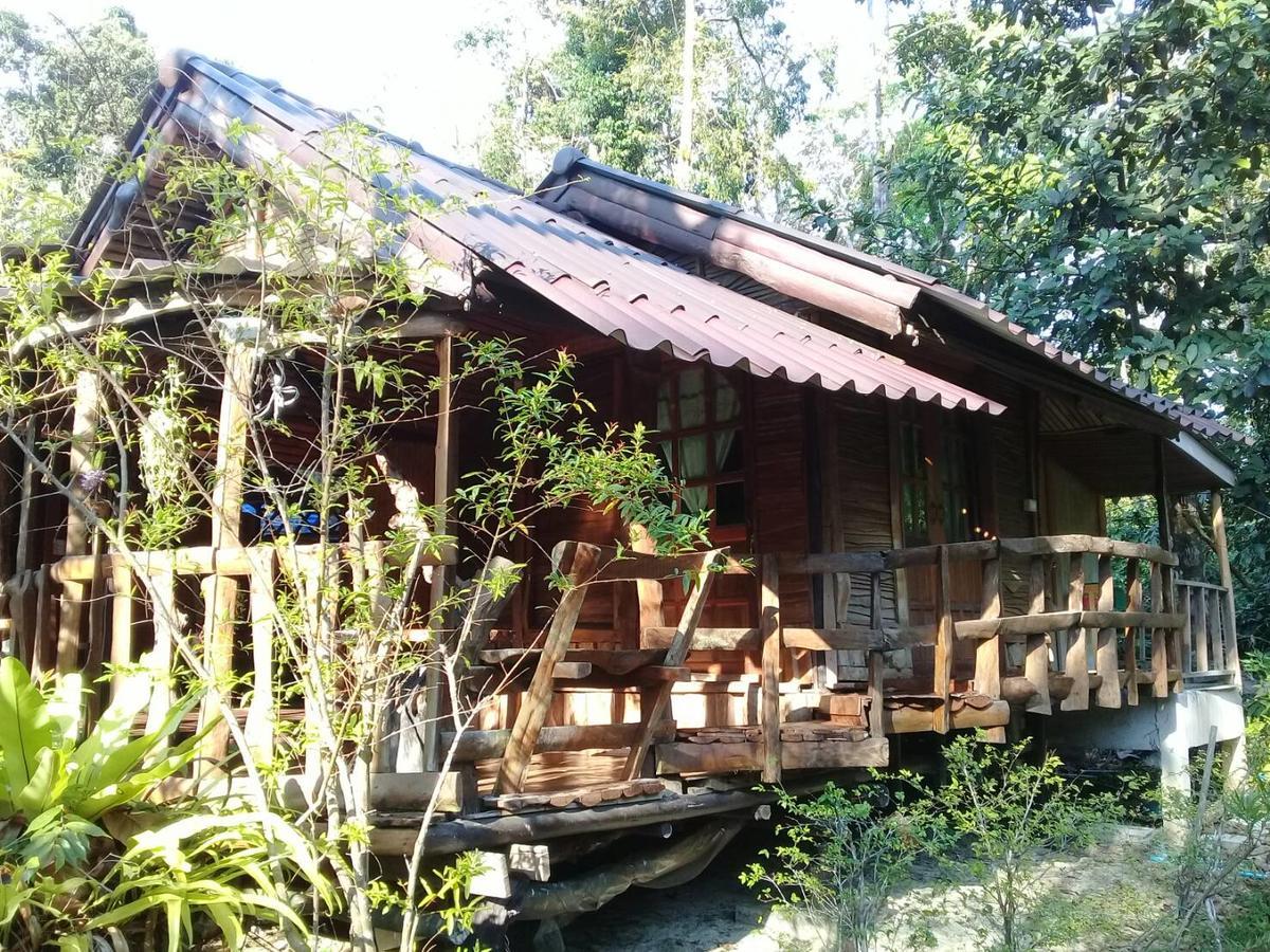 Hotel Koh Kood Little Hut Ko Kut Esterno foto